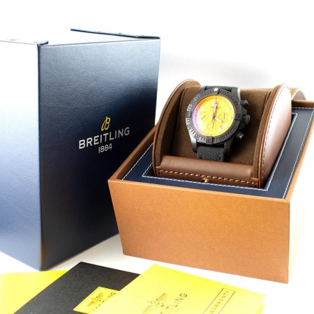 Breitling Uhr Avenger Hurricane 45 gebraucht XB0180